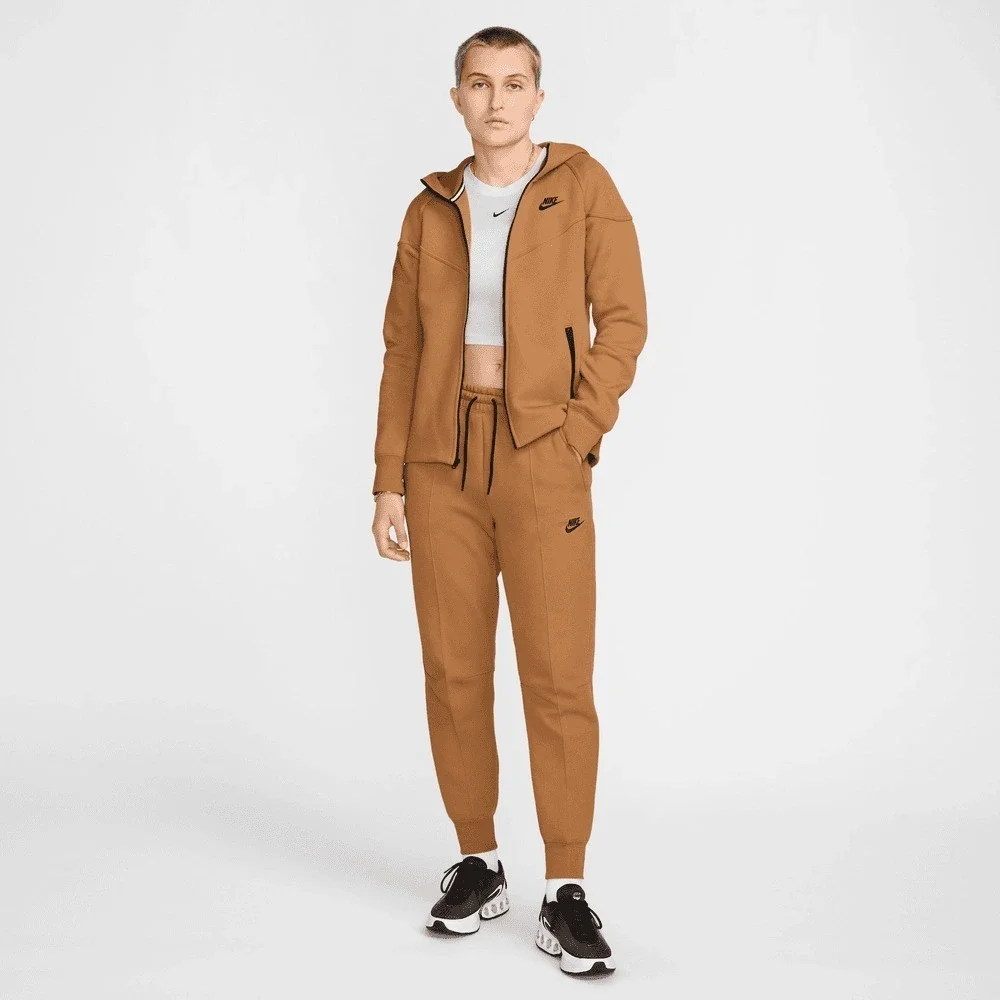 Nike Women's Sportswear Tech Fleece Joggers Flax Brown FB8330-224 Size Small NEW